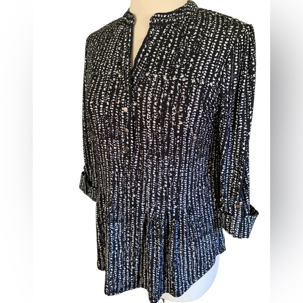 COCOMO Small 3/4 sleeve Black White studded women’s Pintuck Blouse tunic shirt